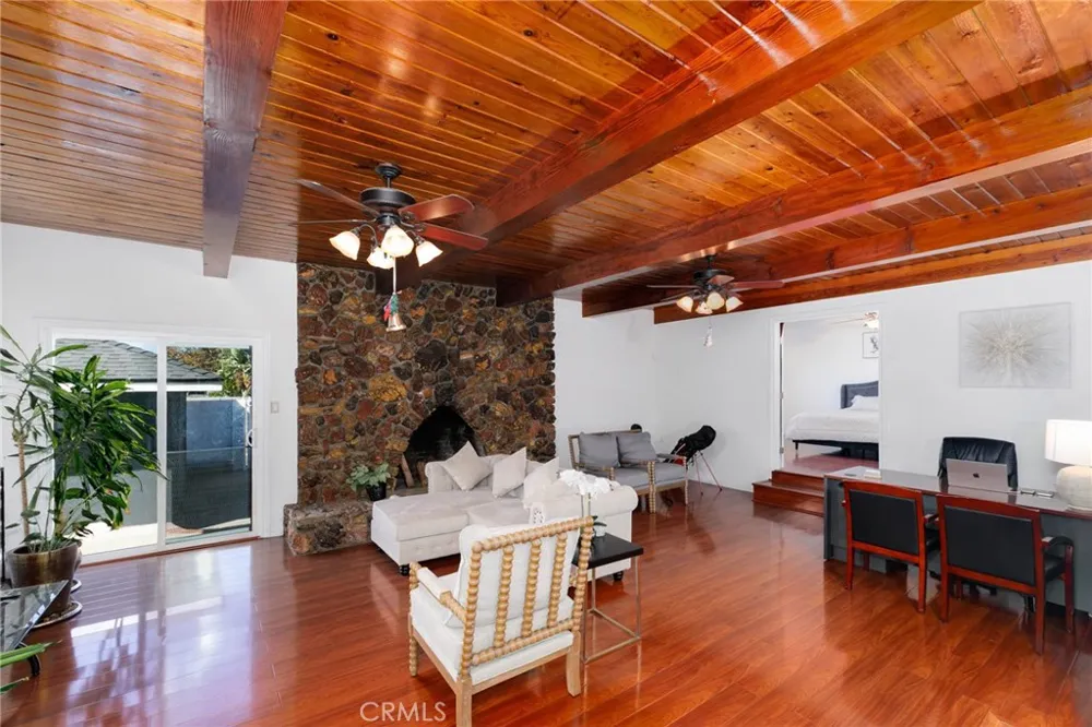 235 S Azusa West Covina, CA 91791
